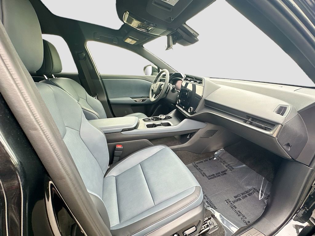 Used 2026 Lexus RZ 450e AWD w/ Technology Package image 28