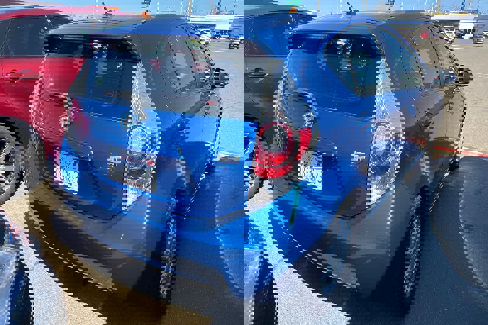 Used 2012 Toyota Prius C Three image 2