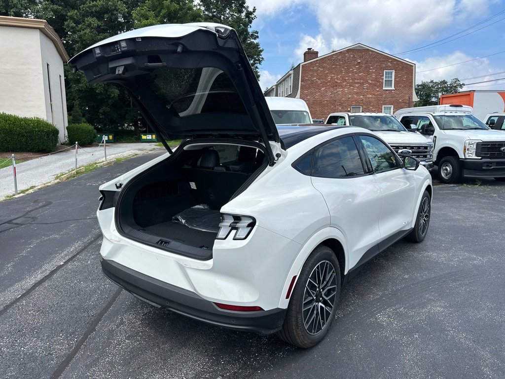 New 2025 Ford Mustang Mach-E Premium image 47
