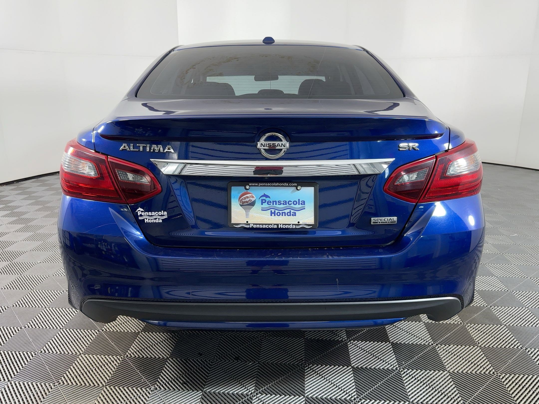 Used 2018 Nissan Altima 2.5 SR w/ SR Special Edition image 7
