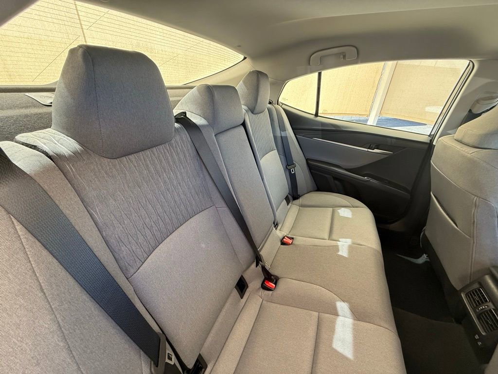 Used 2025 Toyota Camry LE w/ Convenience Package AWD/4WD image 17
