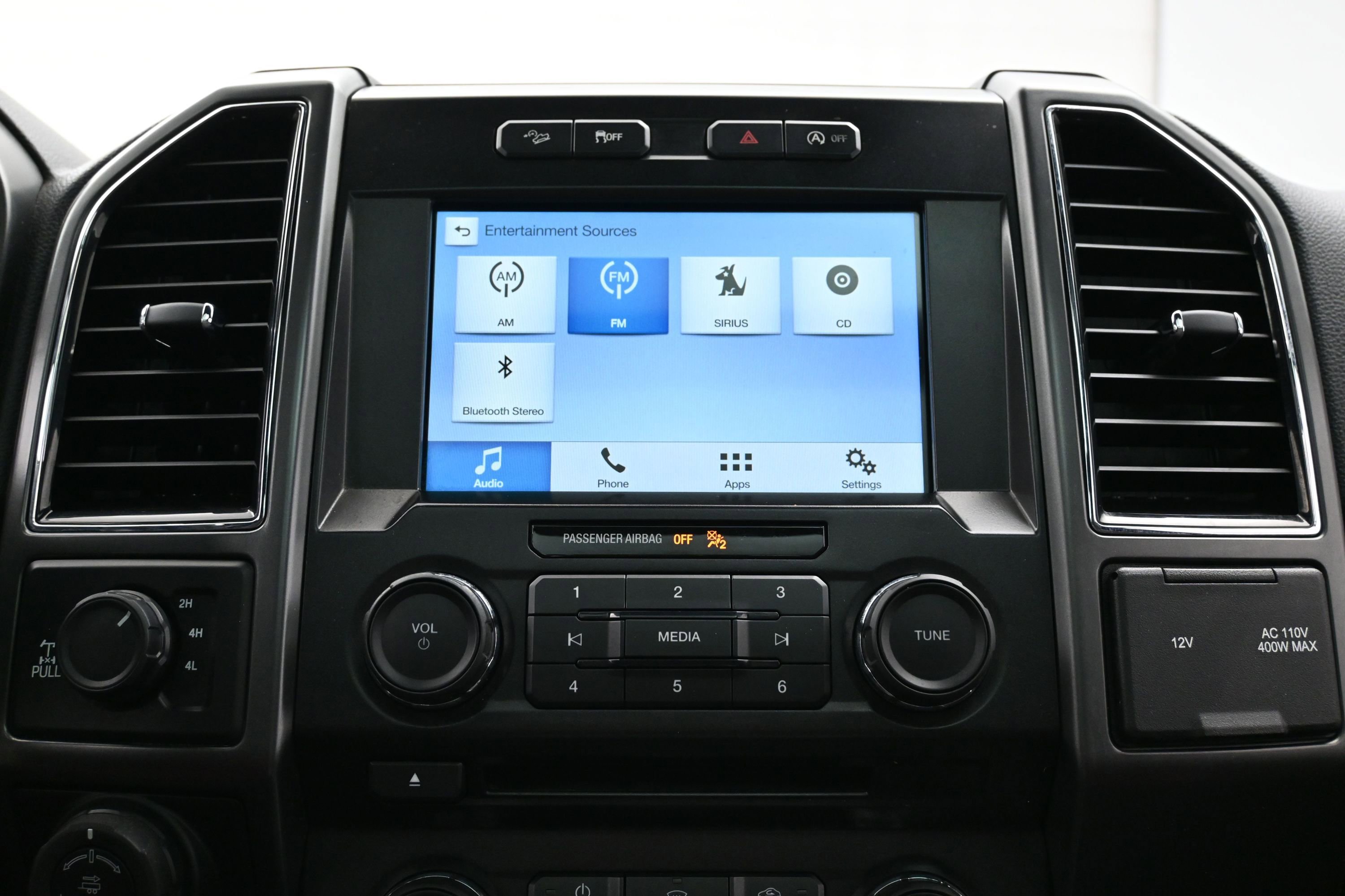 Used 2017 Ford F150 XLT w/ Equipment Group 302A Luxury AWD/4WD image 33