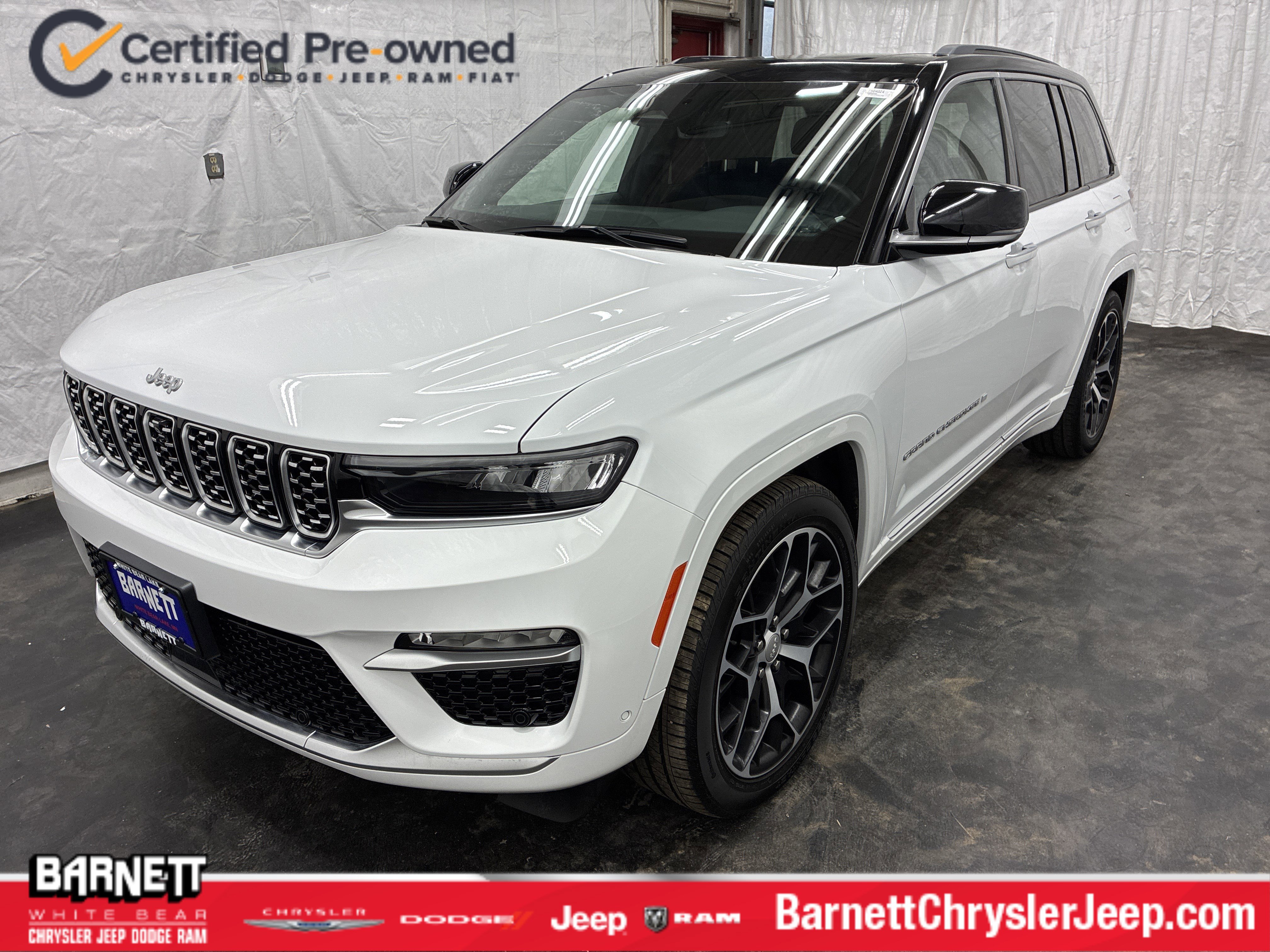 Certified 2024 Jeep Grand Cherokee Summit AWD/4WD image 1