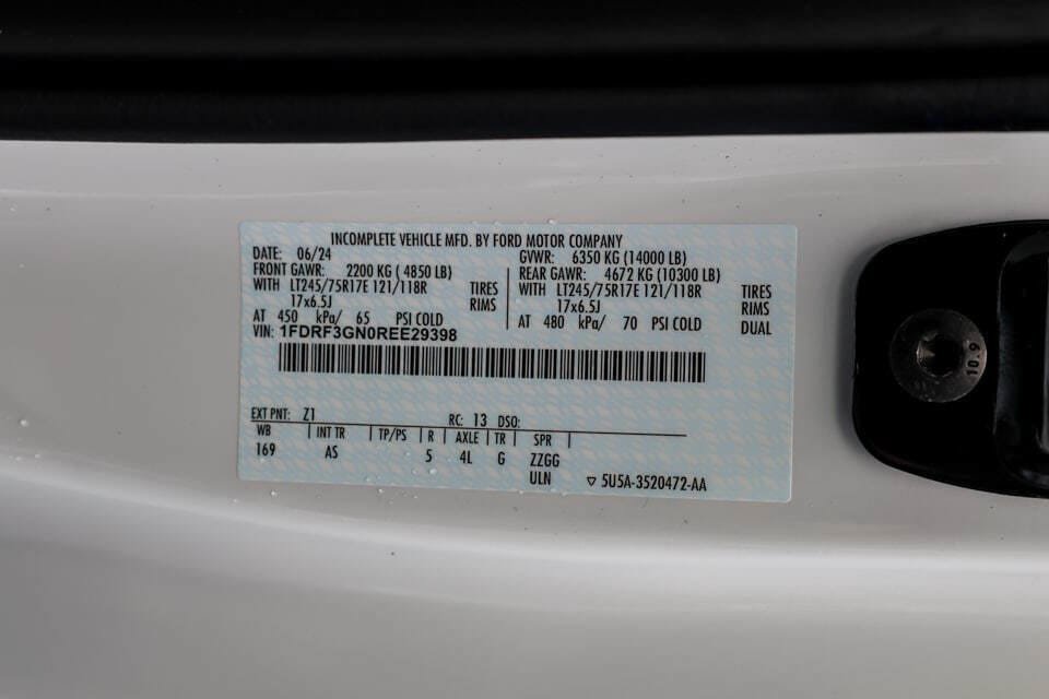 Used 2024 Ford F350 XL w/ XL Chrome Package RWD image 12