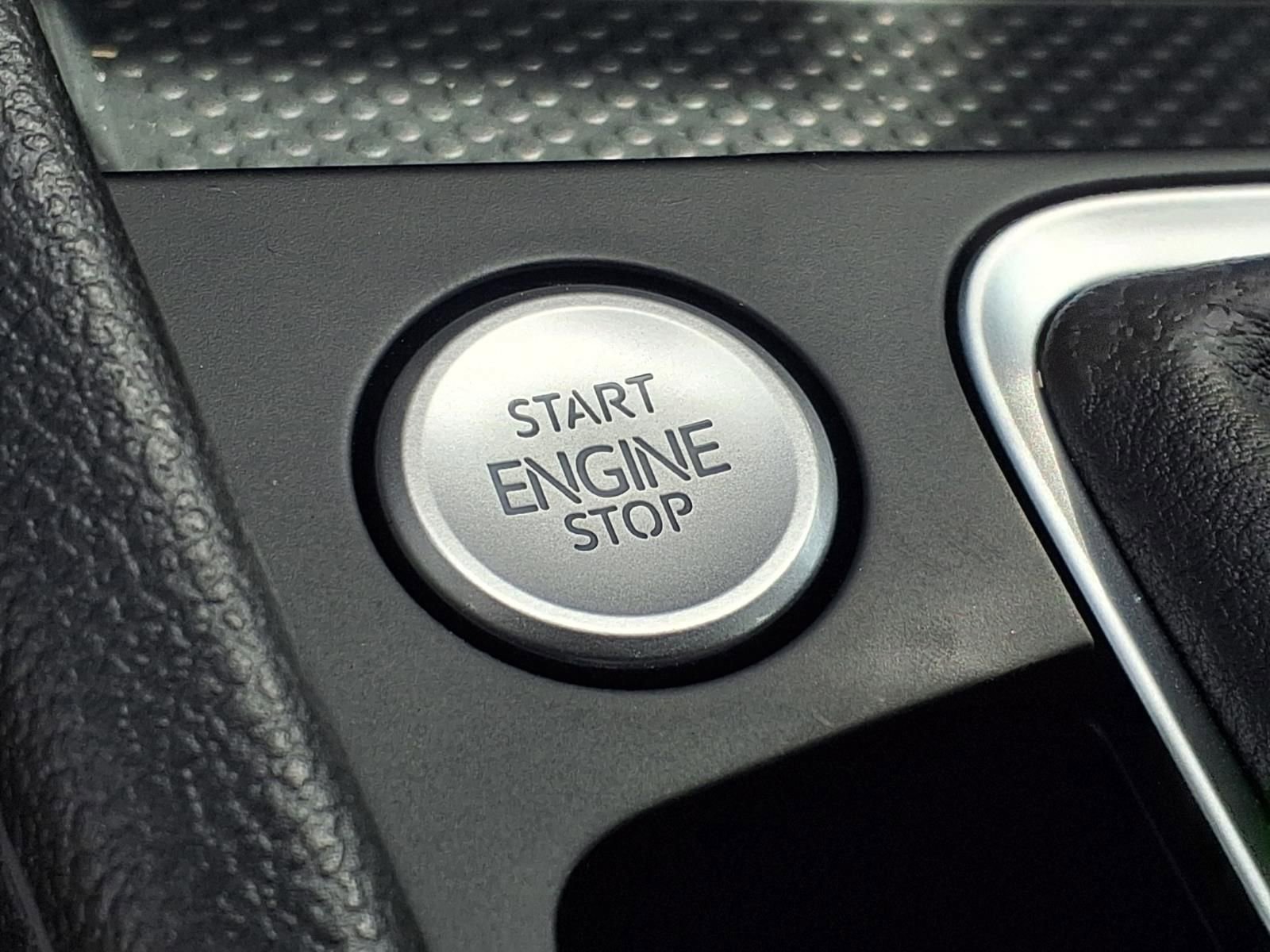 New 2026 Volkswagen Jetta SE FWD image 12