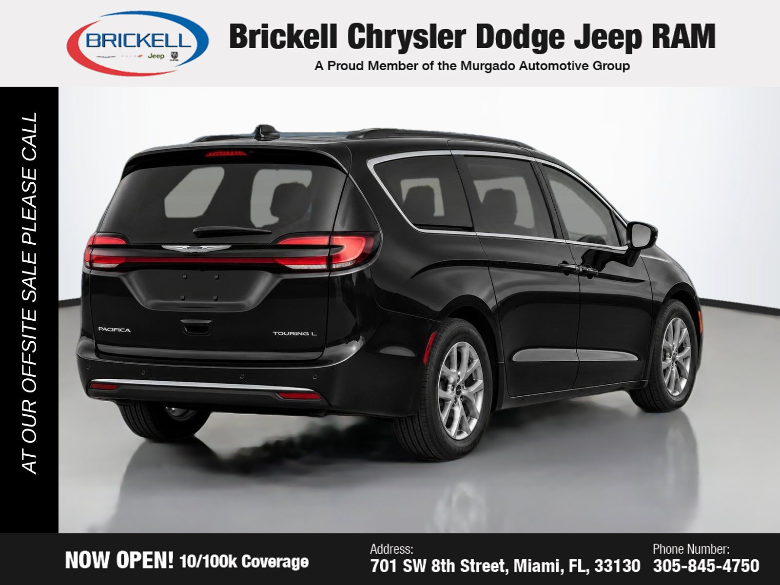 Used 2024 Chrysler Pacifica Touring-L FWD image 4