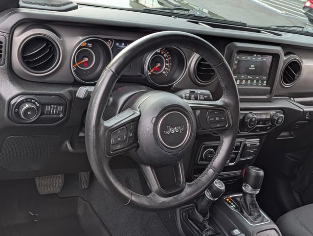 Used 2022 Jeep Wrangler Unlimited Sport AWD/4WD image 17