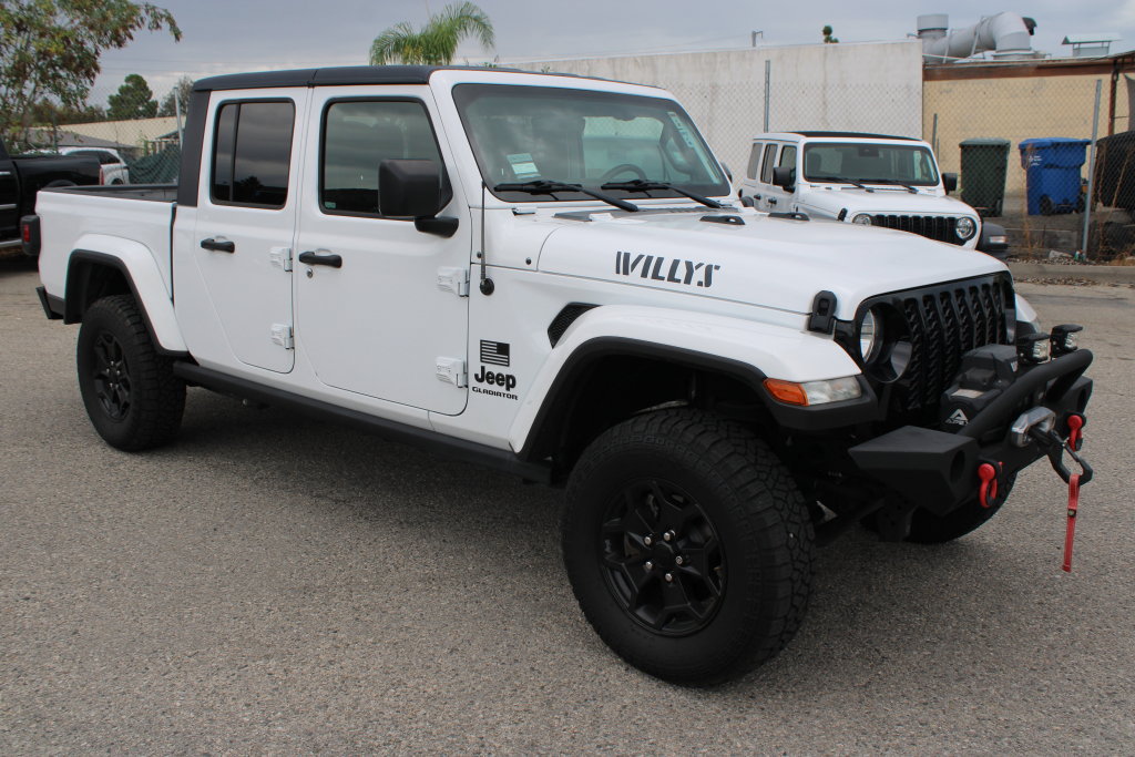 Used 2021 Jeep Gladiator Sport AWD/4WD image 3