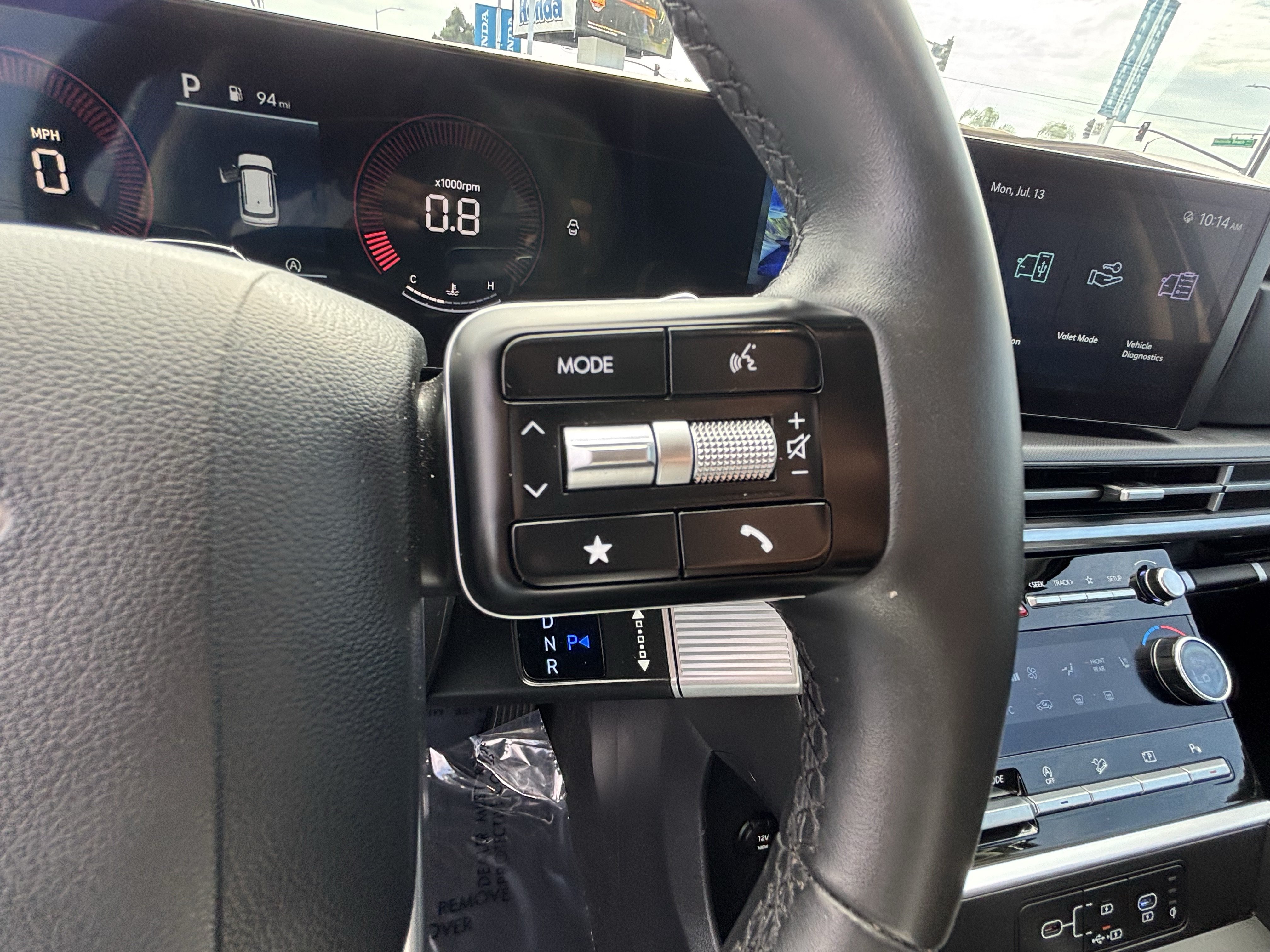 Used 2025 Hyundai Santa Fe SEL FWD image 26