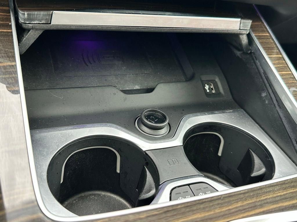 Used 2024 BMW X7 xDrive40i w/ Executive Package image 20