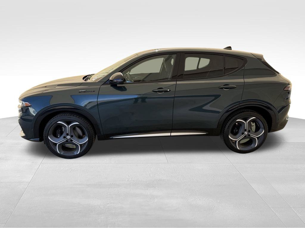New 2026 Alfa Romeo Tonale w/ Active Assist Package AWD/4WD image 10
