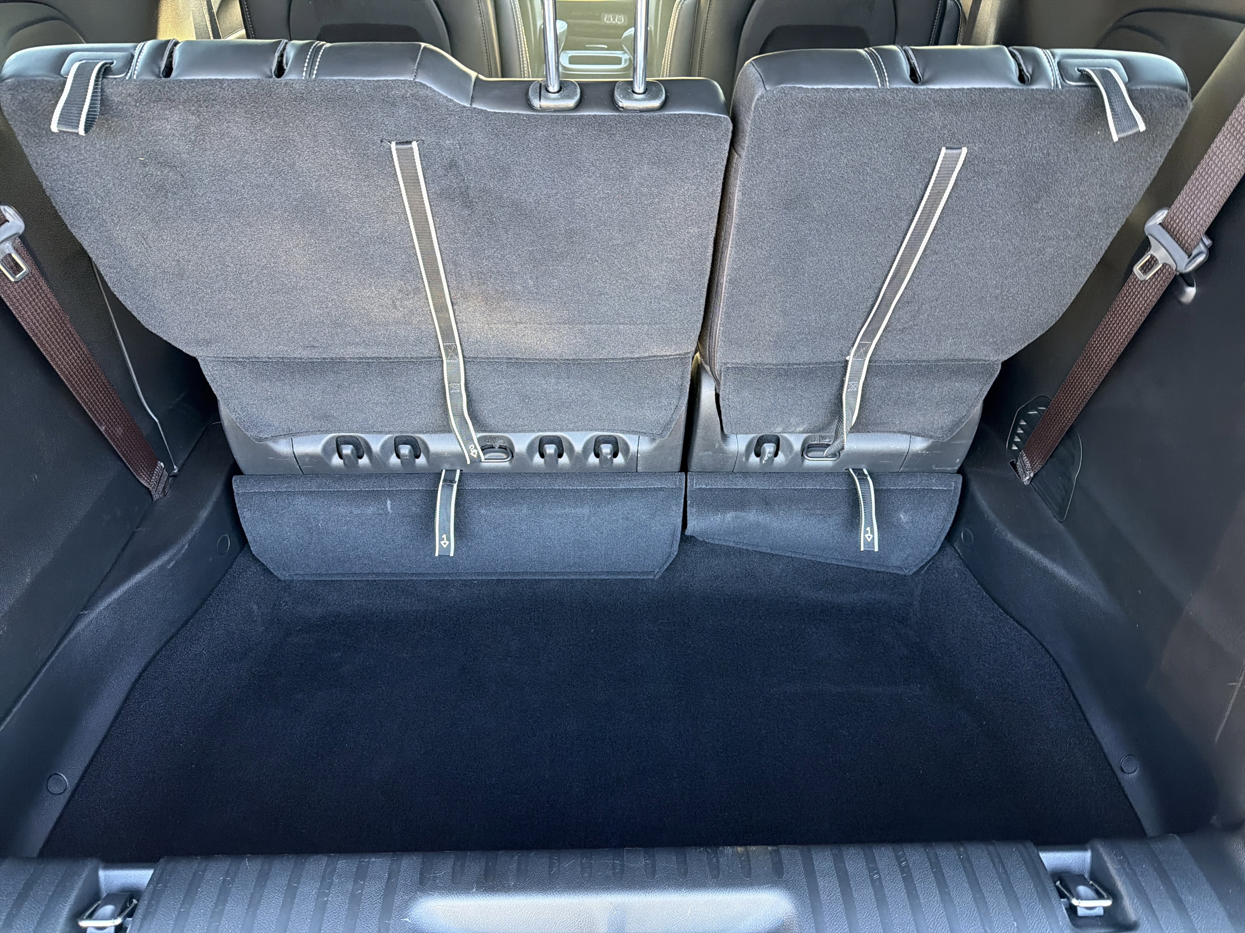 Used 2025 Chrysler Pacifica Select image 19