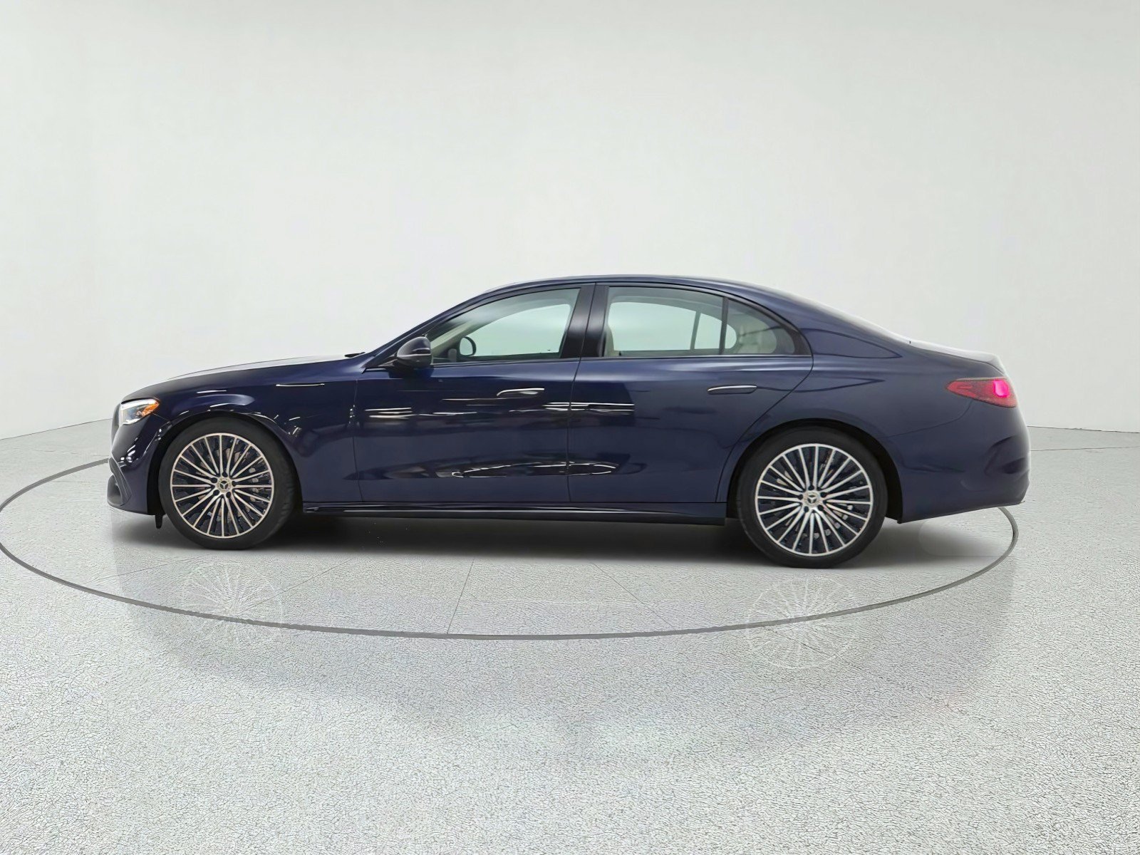 New 2027 Mercedes-Benz E 450 4MATIC Sedan image 8