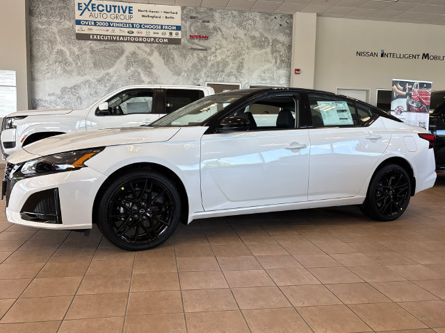 New 2026 Nissan Altima 2.5 SR w/ SR Midnight Edition Package AWD/4WD image 4