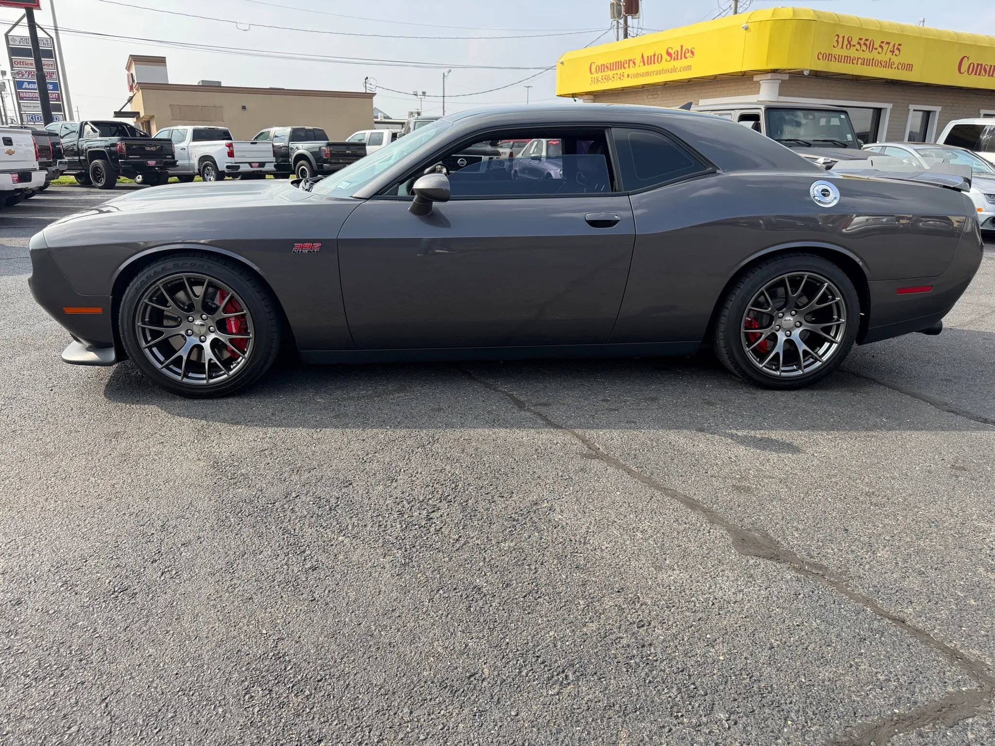 Used 2015 Dodge Challenger SRT w/ Technology Group RWD image 2