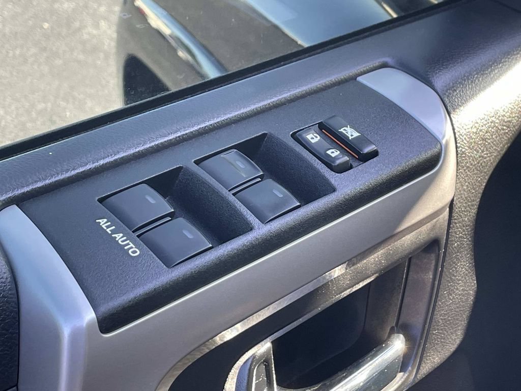 Used 2022 Toyota 4Runner SR5 RWD image 35