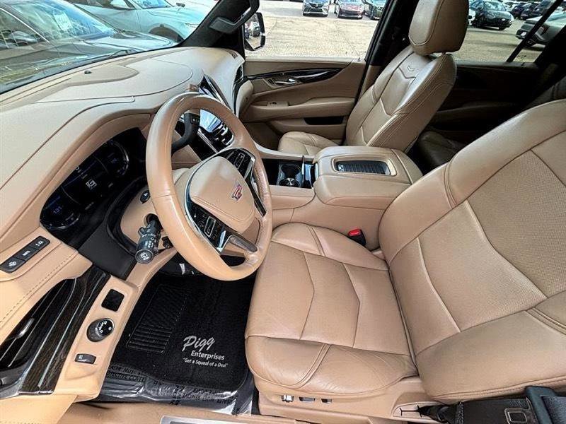 Used 2020 Cadillac Escalade ESV Platinum image 38