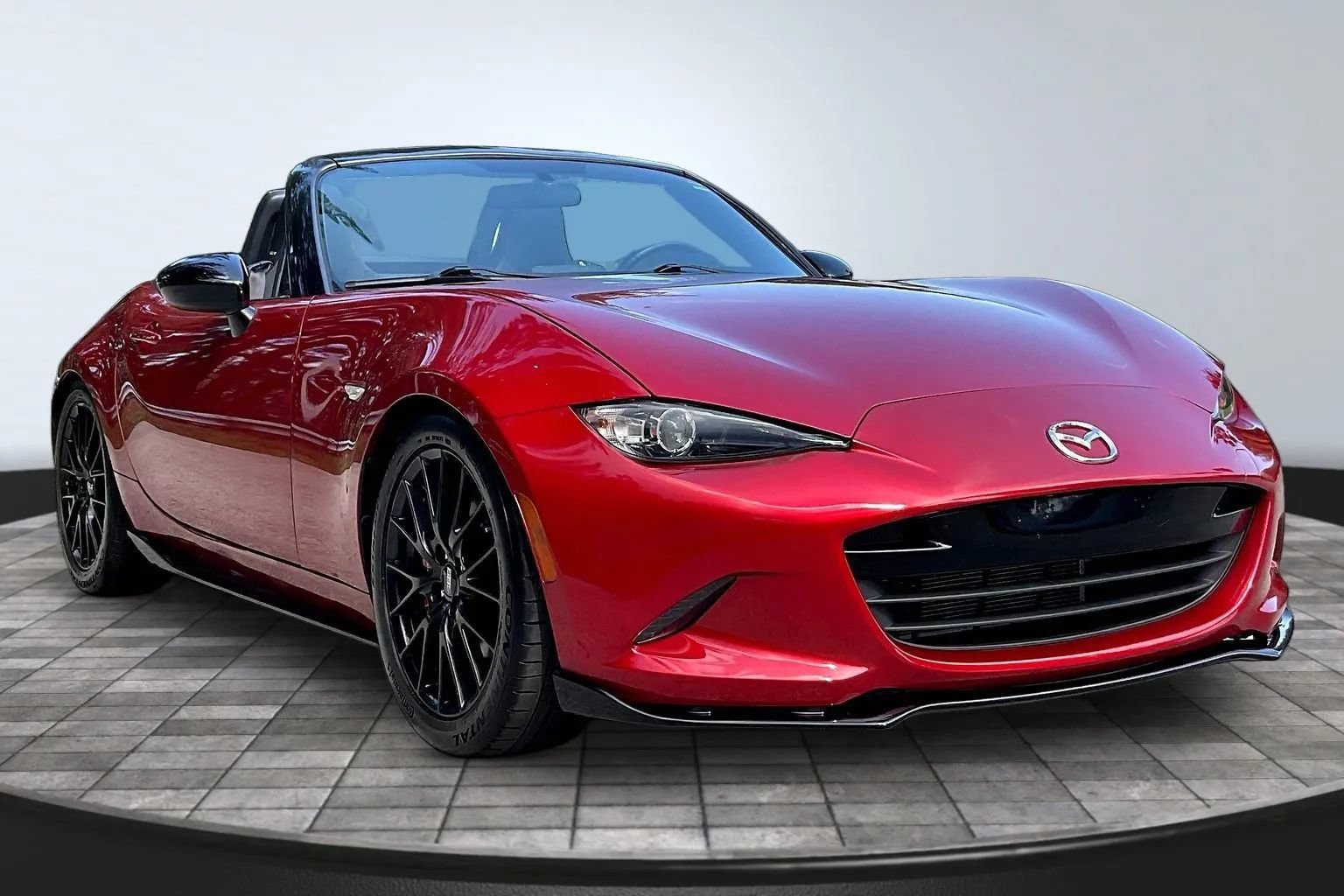 Used 2016 MAZDA MX-5 Miata Club w/ Brembo/BBS Package RWD image 3