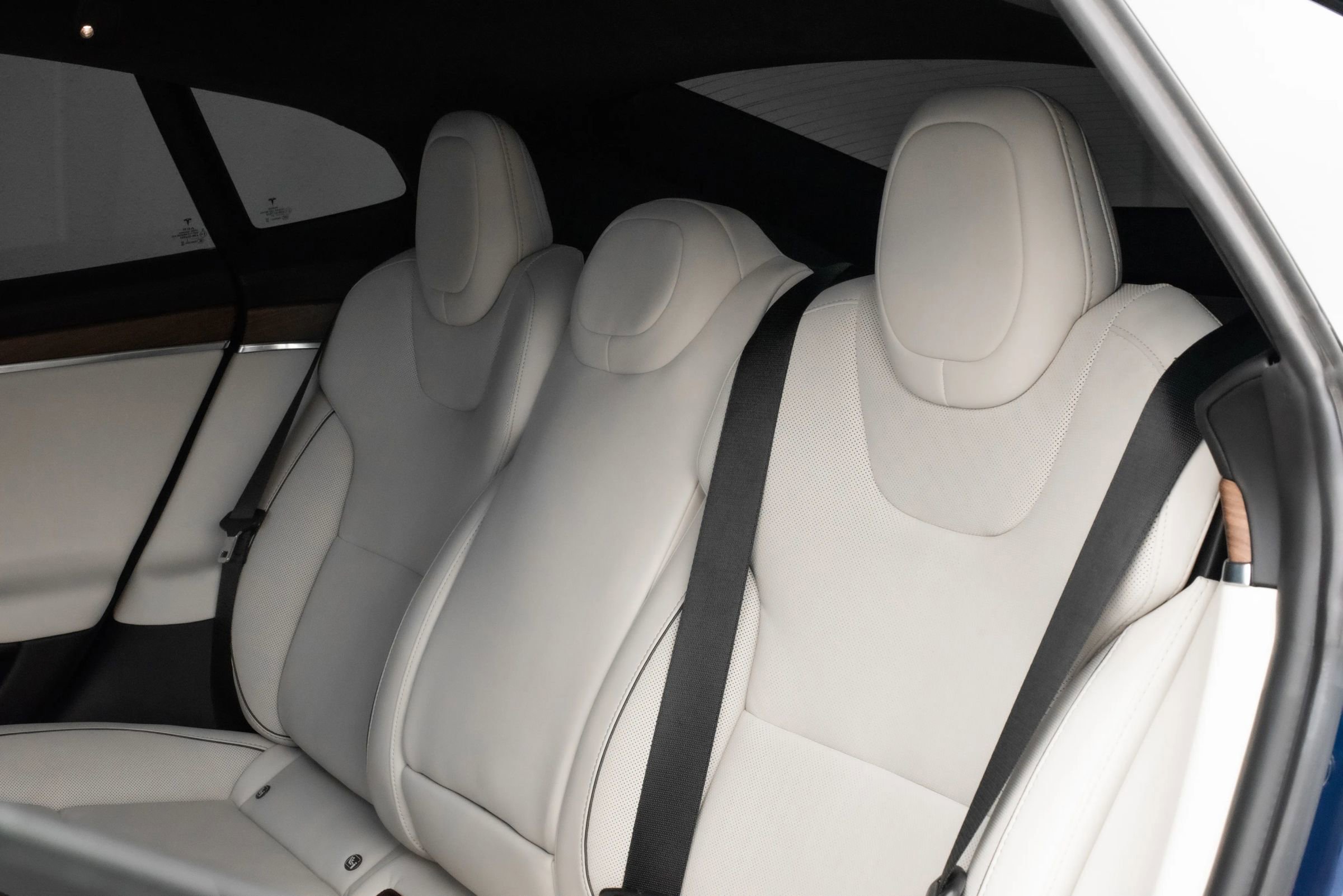 Used 2021 Tesla Model S Plaid image 24