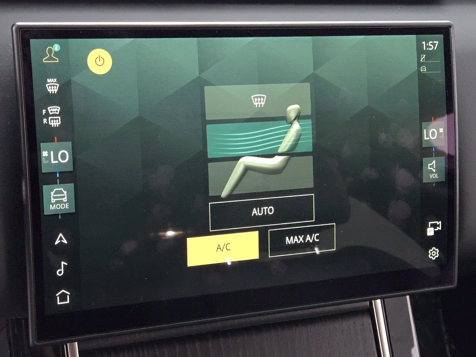 Used 2024 Land Rover Range Rover Velar Dynamic HSE AWD/4WD image 29