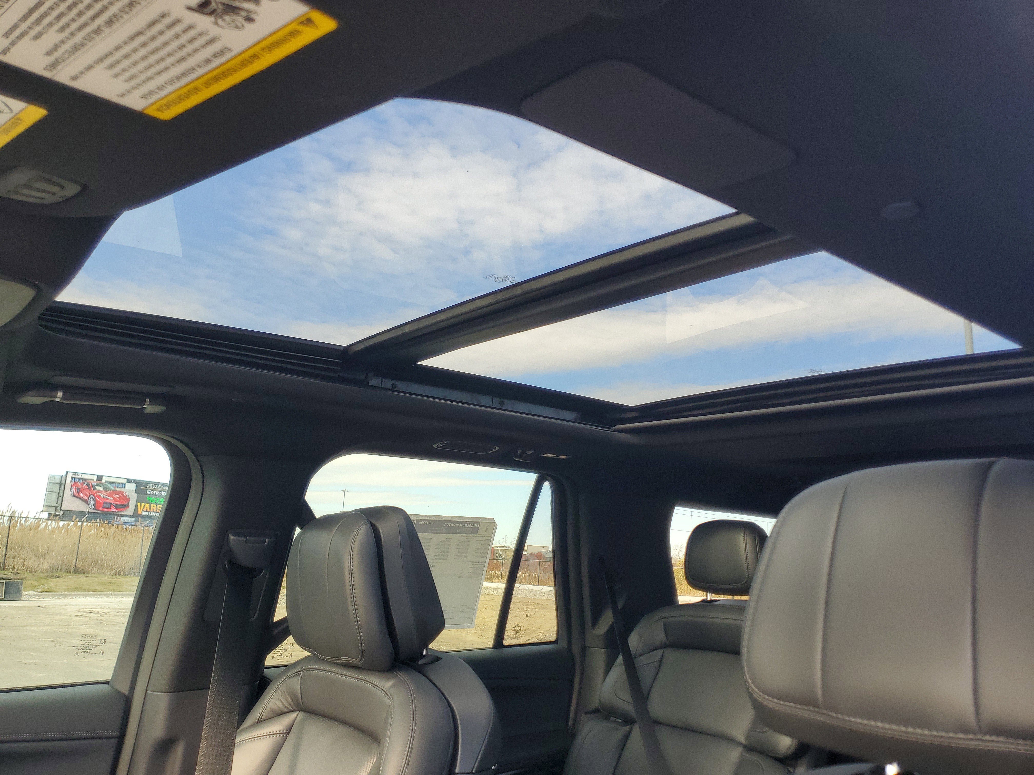 New 2025 Lincoln Navigator L Reserve w/ Jet Appearance Package image 11