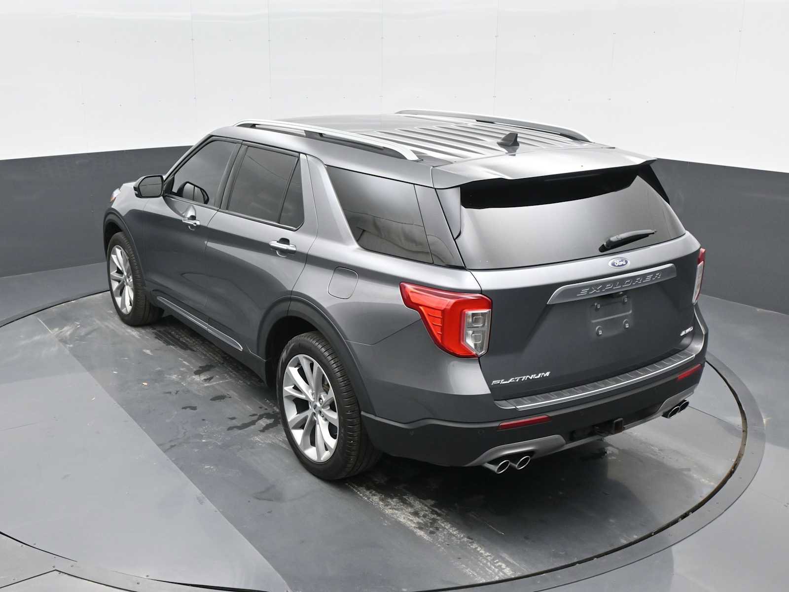 Used 2021 Ford Explorer Platinum w/ Equipment Group 601A image 21