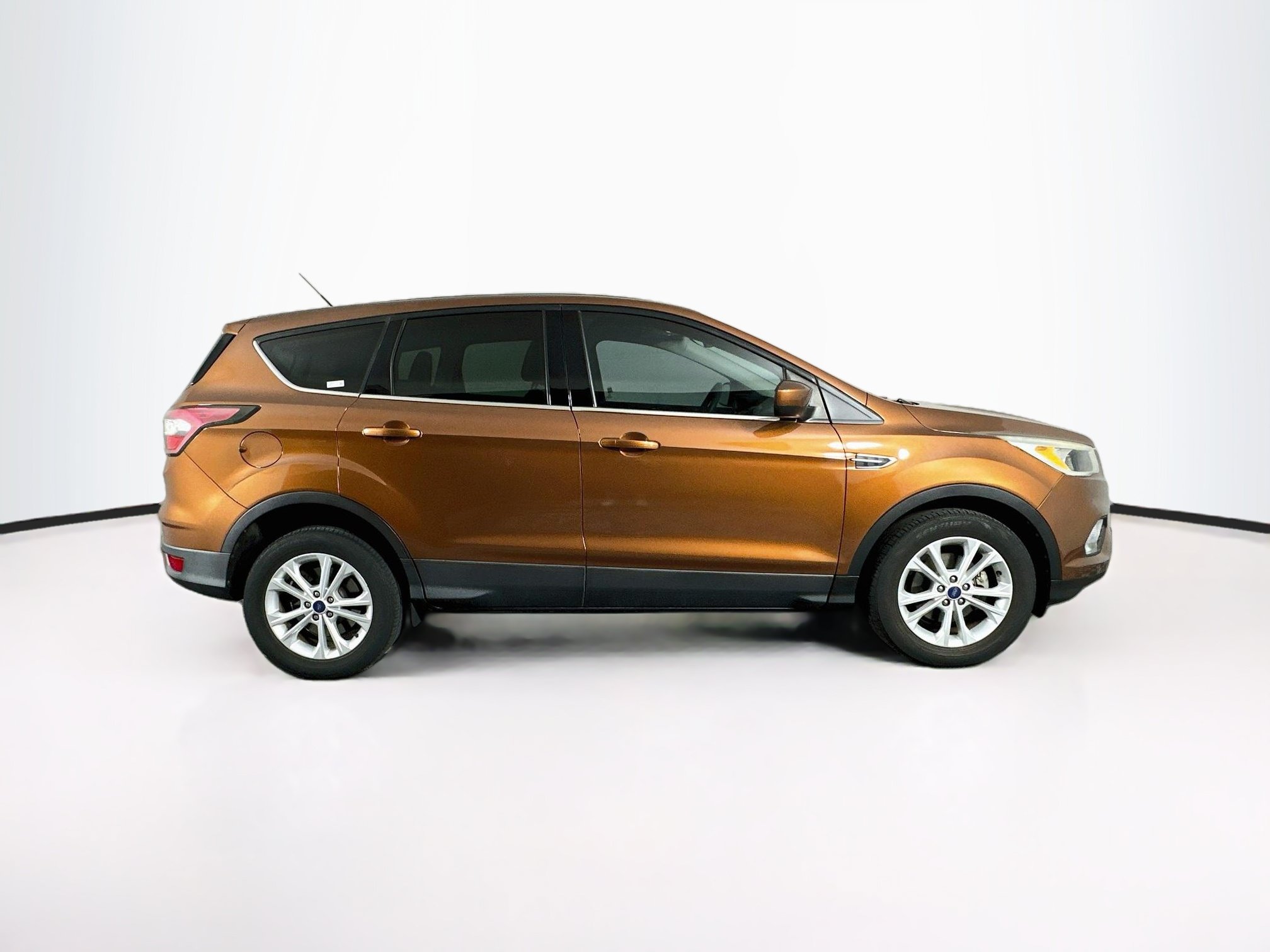 Used 2017 Ford Escape SE FWD image 10