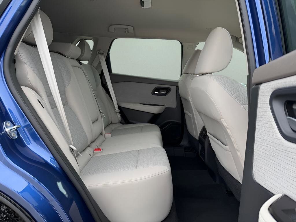 Certified 2022 Nissan Rogue SV image 12