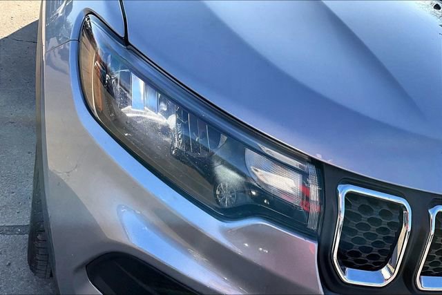 Used 2023 Jeep Compass Sport image 28