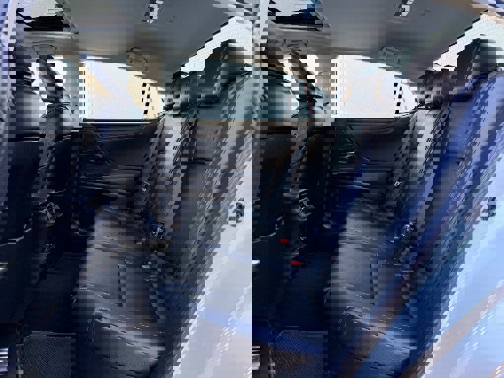 Certified 2025 Lexus ES 300h w/ Premium Package image 18