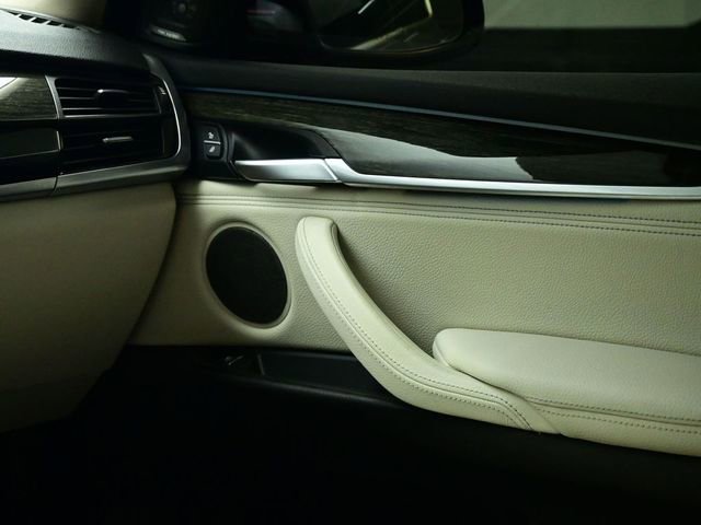 Used 2015 BMW X5 xDrive35d image 44