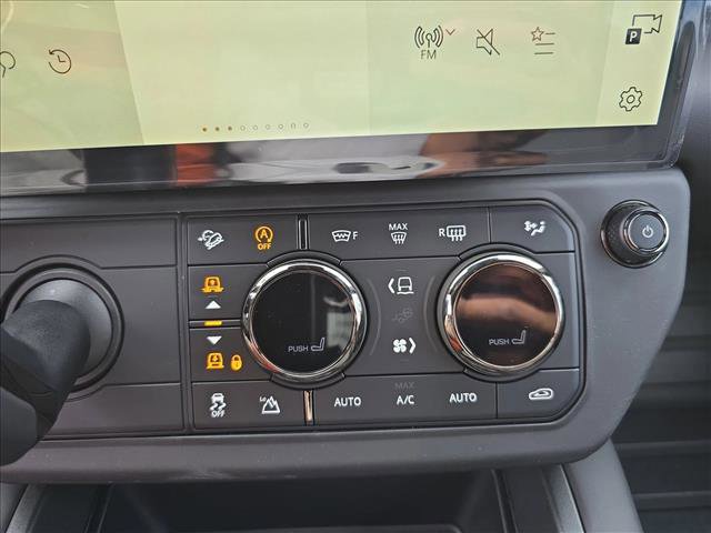 New 2026 Land Rover Defender 110 OCTA image 21