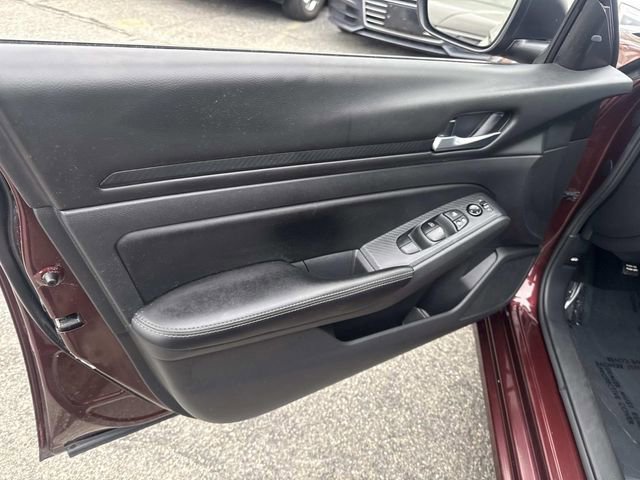 Used 2024 Nissan Altima 2.5 SV image 19