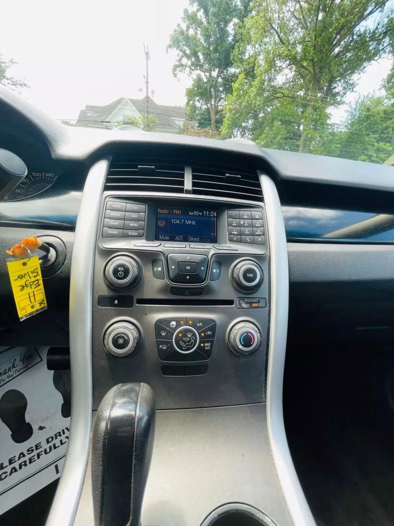 Used 2011 Ford Edge SE image 24