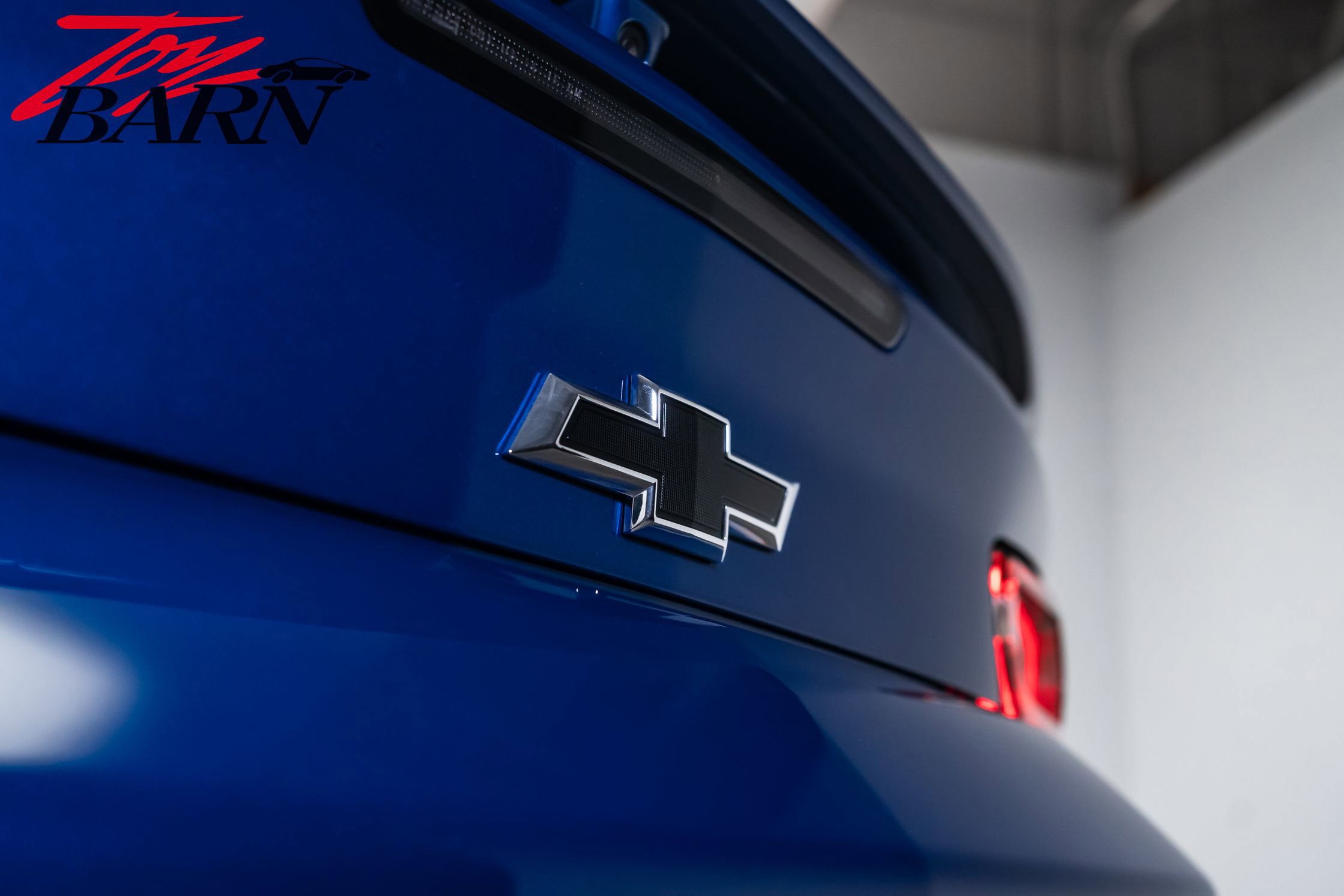 Used 2019 Chevrolet Camaro SS RWD image 12