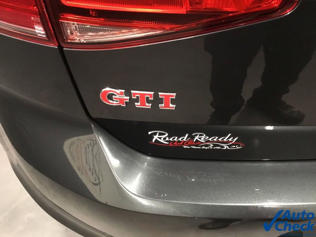 Used 2017 Volkswagen GTI SE image 14