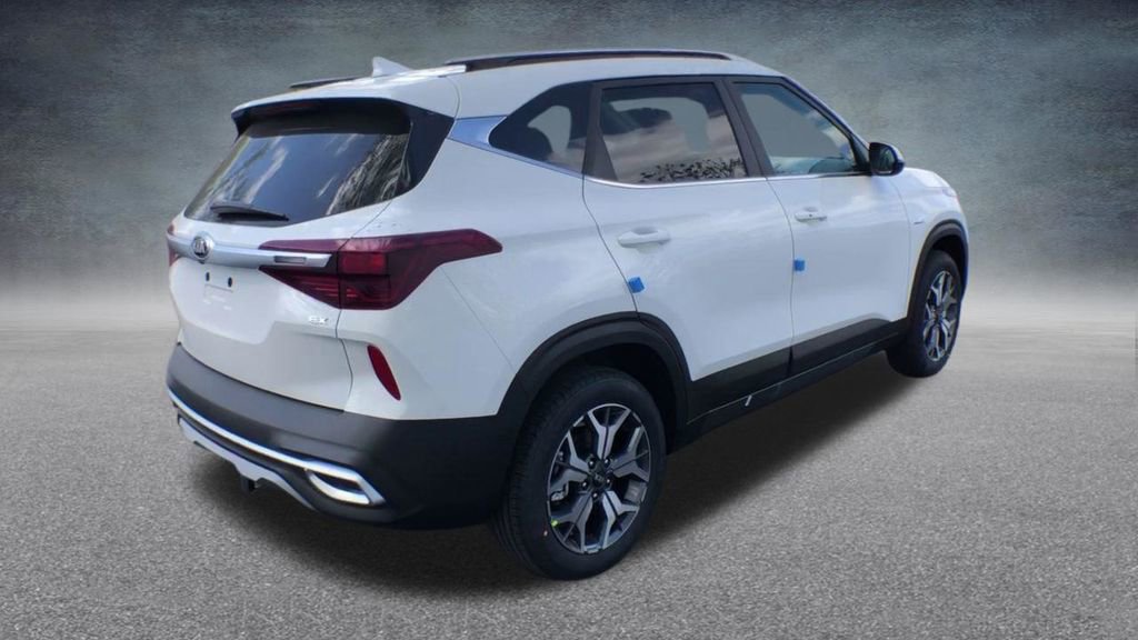Used 2021 Kia Seltos EX image 23