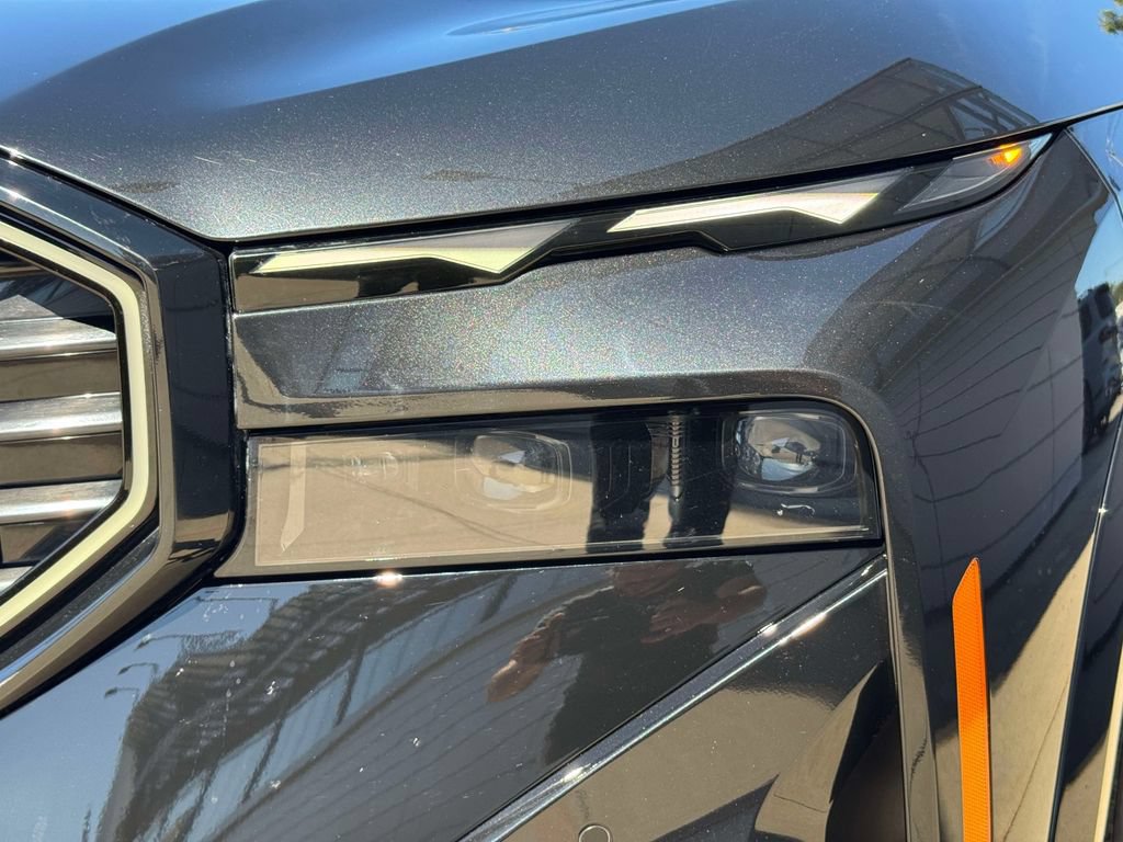 Used 2023 BMW XM AWD/4WD image 9