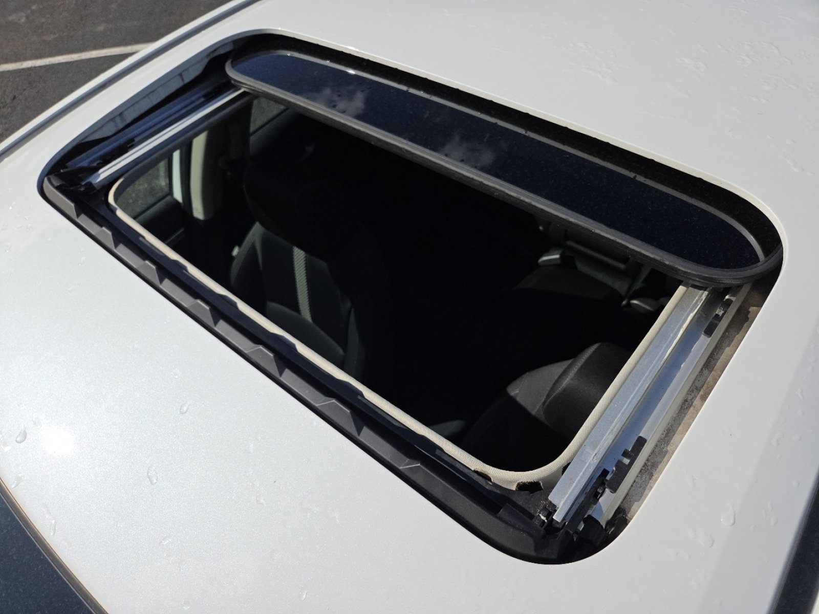 Used 2017 Honda Civic EX image 4