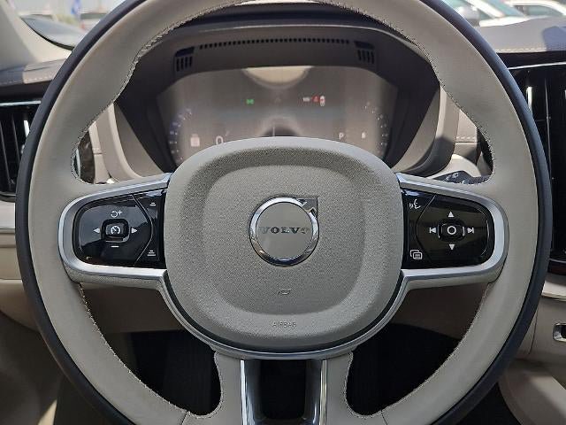 Used 2026 Volvo XC60 B5 Ultra w/ Protection Package Premier AWD/4WD image 30