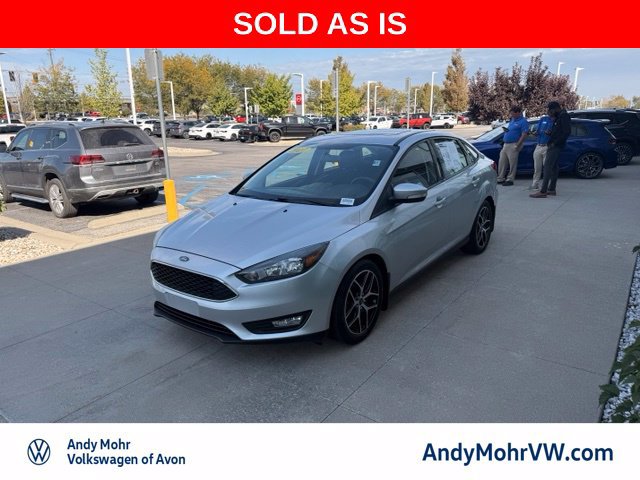Used 2017 Ford Focus SEL w/ Cold Weather Package FWD image 3