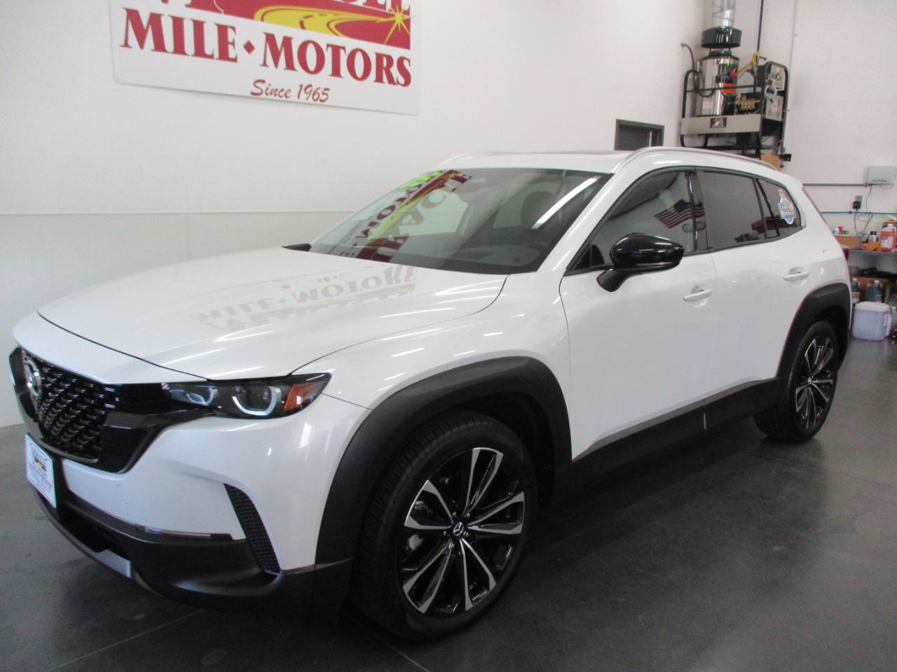 Used 2025 MAZDA CX-50 AWD 2.5 S w/ Premium Plus Pkg image 3