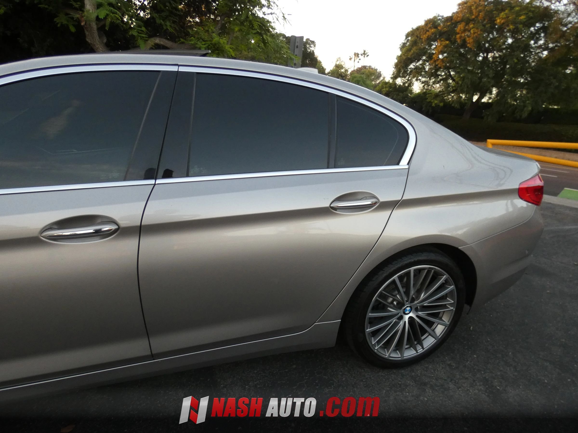 Used 2018 BMW 540i RWD image 12