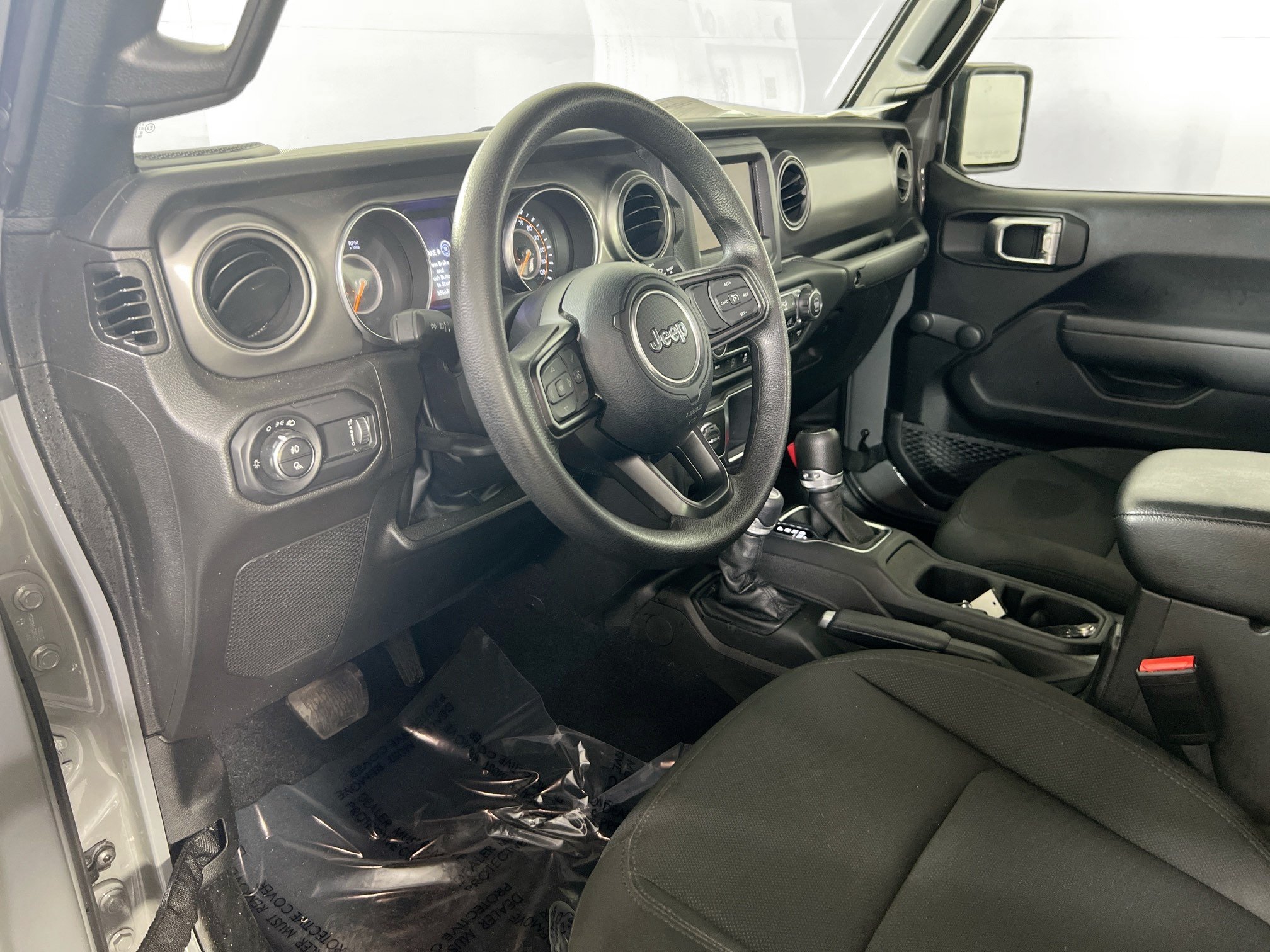 Used 2023 Jeep Gladiator Sport w/ Trailer Tow Package AWD/4WD image 9
