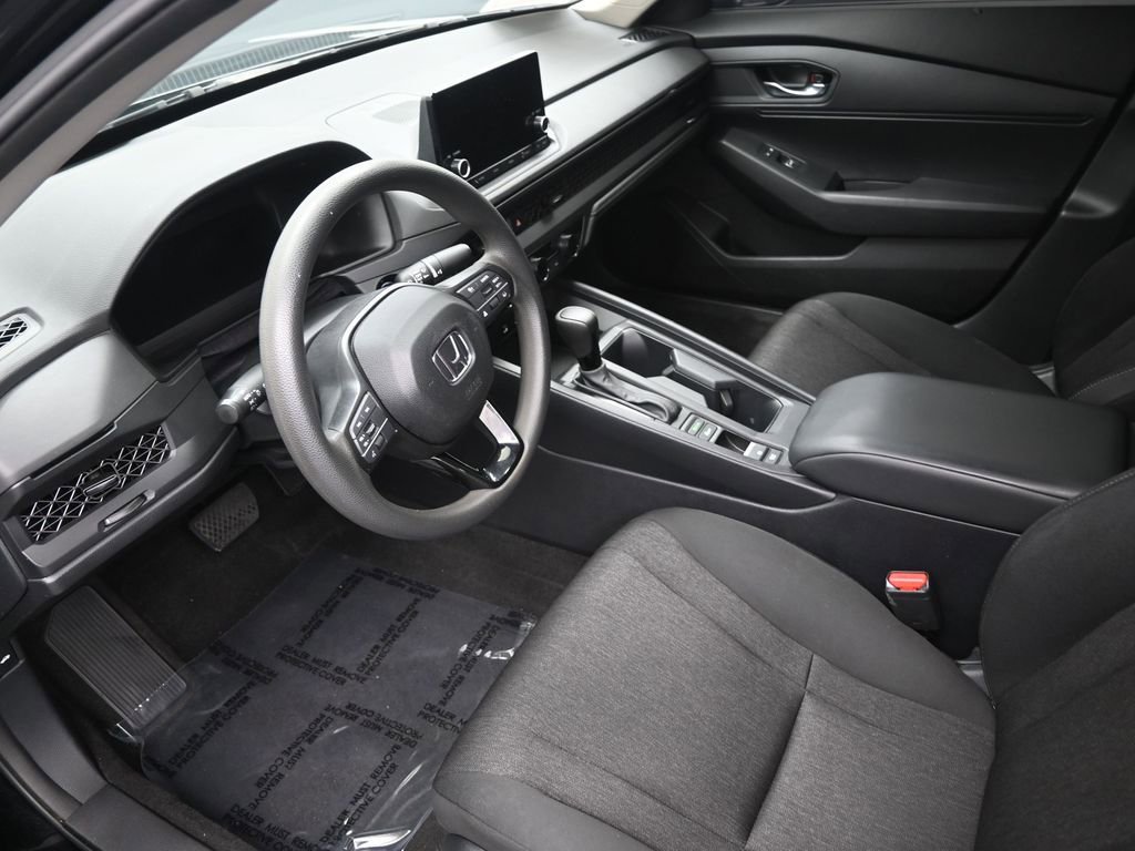 Used 2023 Honda Accord LX image 11