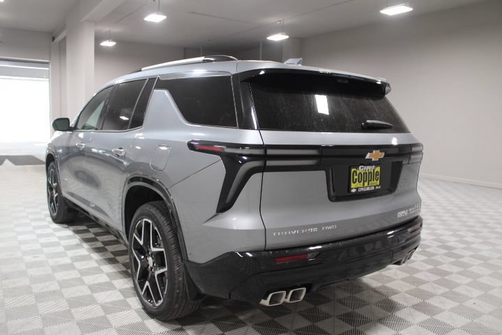 Used 2026 Chevrolet Traverse High Country w/ LPO, Floor Liner Package AWD/4WD image 7