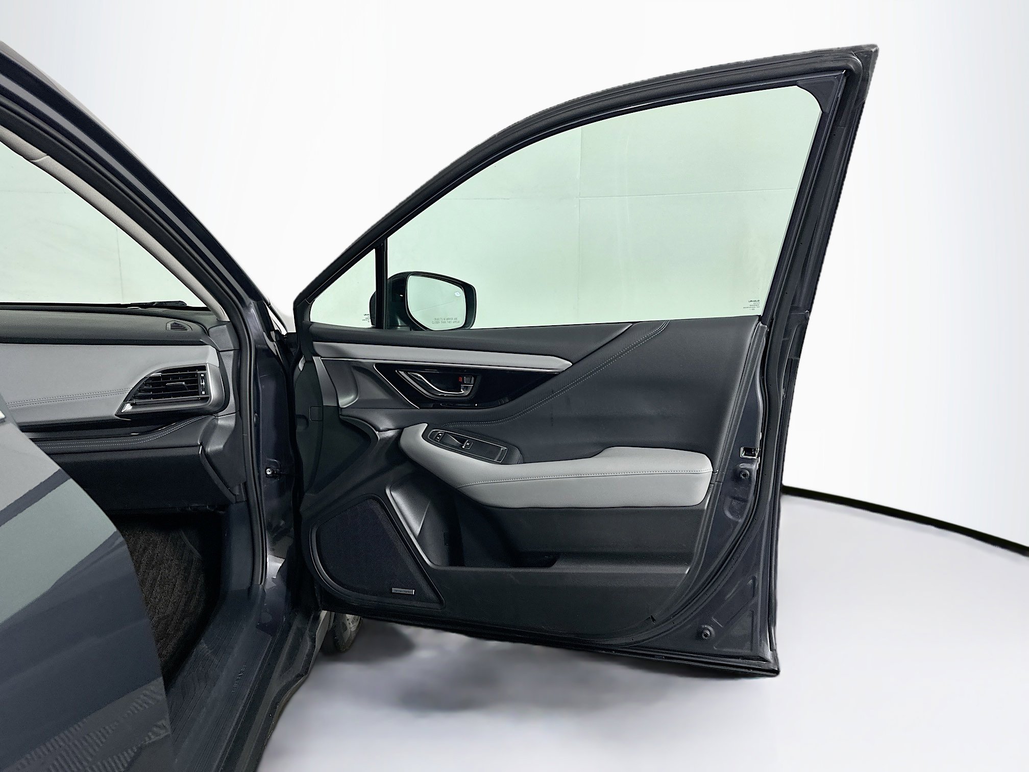 Used 2023 Subaru Outback Limited image 34