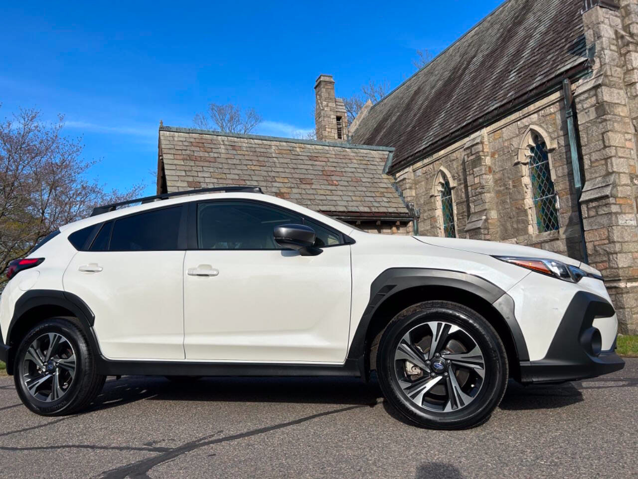 Used 2024 Subaru Crosstrek 2.0i Premium AWD/4WD image 3