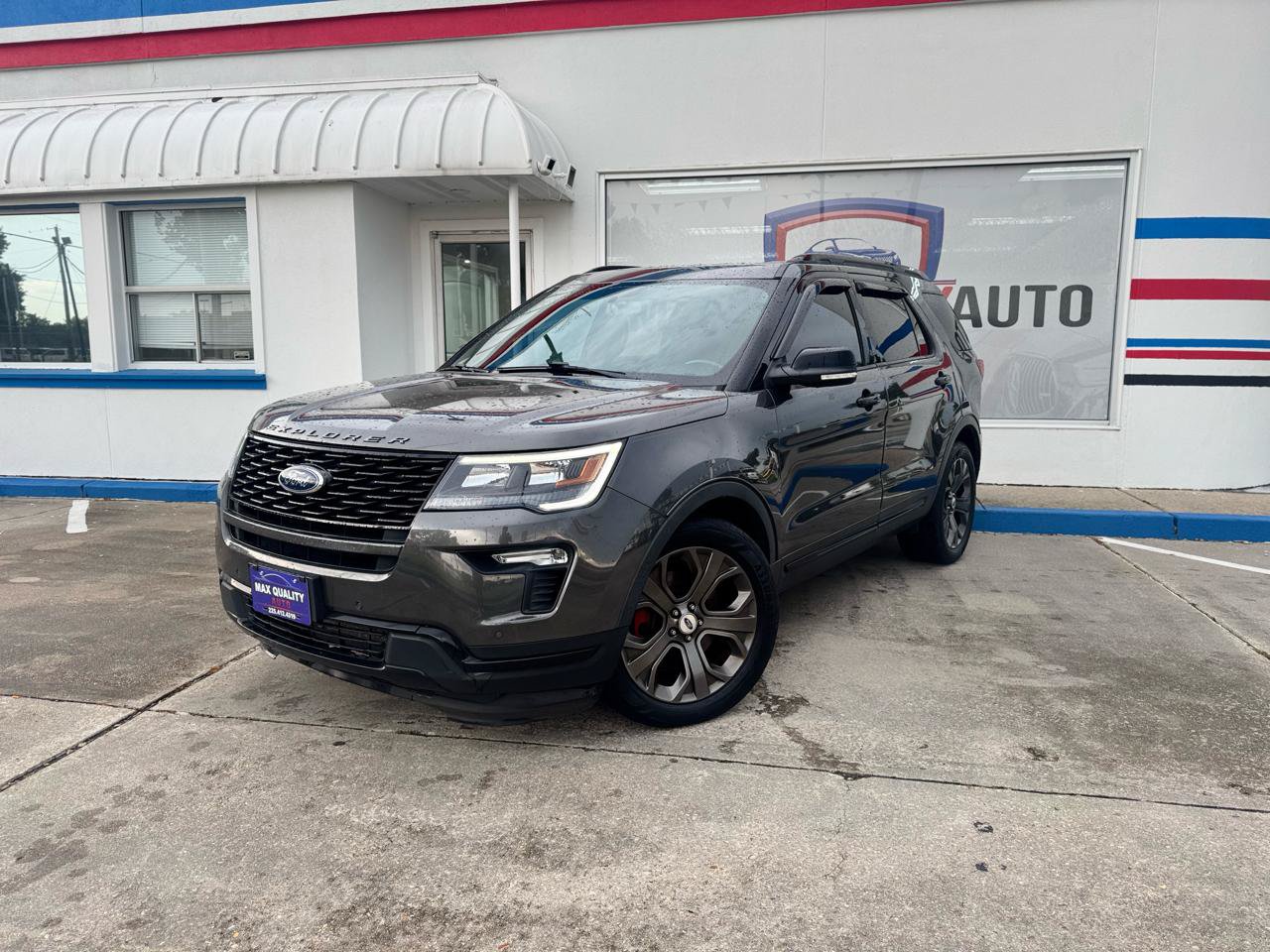 Used 2018 Ford Explorer Sport AWD/4WD image 2
