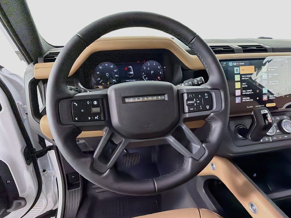 New 2026 Land Rover Defender 130 X-Dynamic SE AWD/4WD image 11